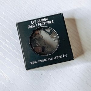 NWT Mac Black Eyeshadow Carbon Neutral